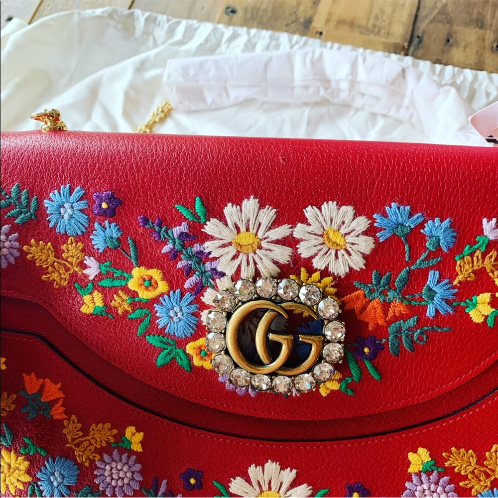Gucci Large Linea Ricami Floral Shoulder Bag - Picture 16 of 16